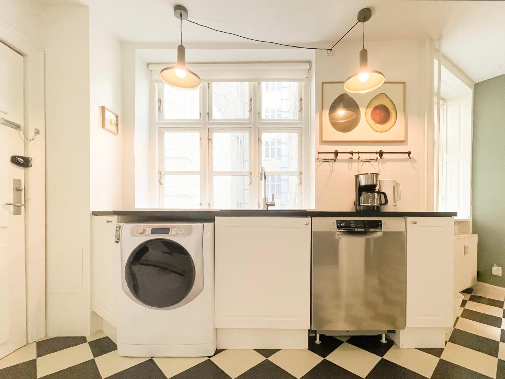 Large Apartment With 4 Bedrooms In Copenhaga Exterior foto