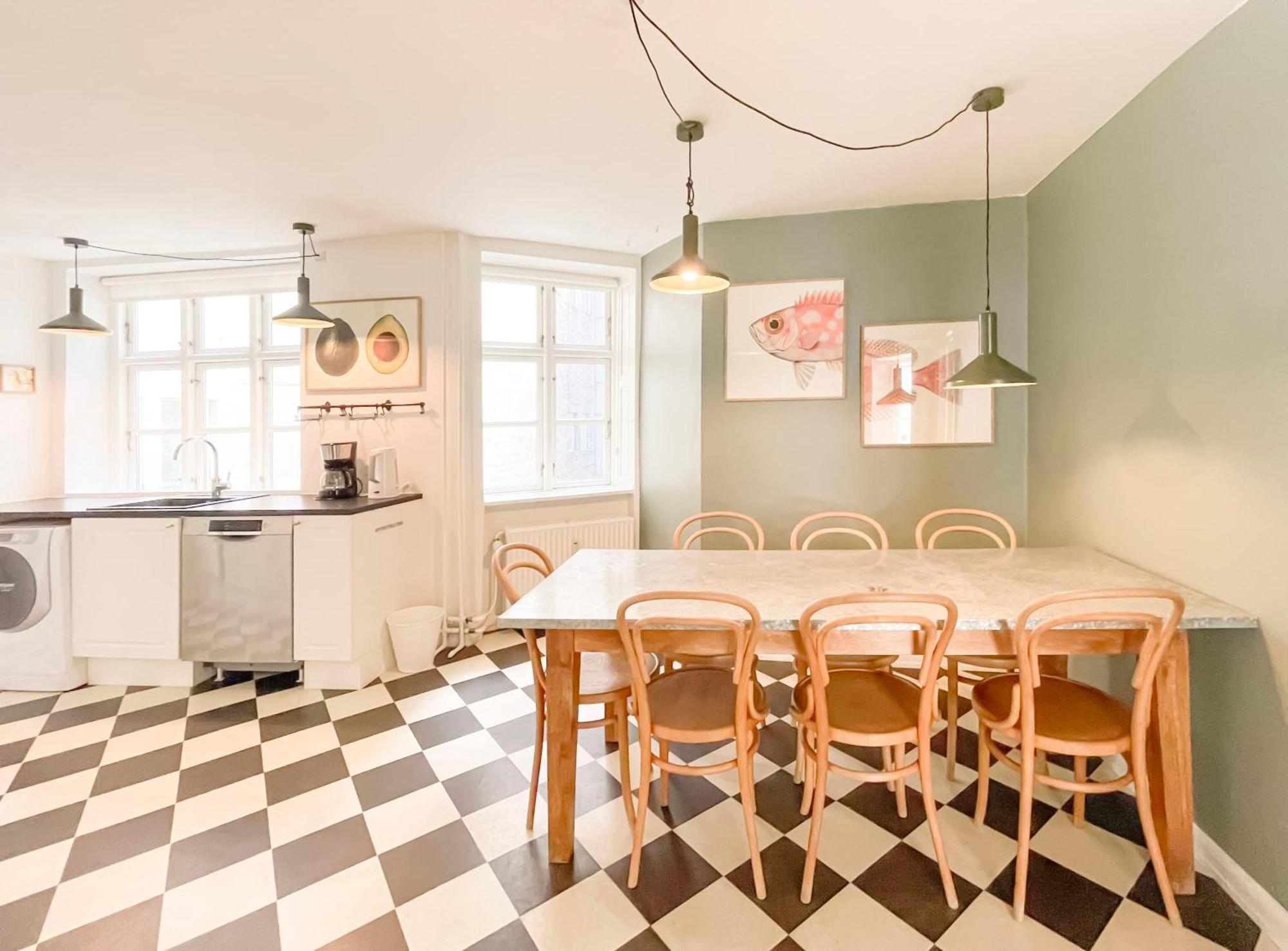 Large Apartment With 4 Bedrooms In Copenhaga Exterior foto